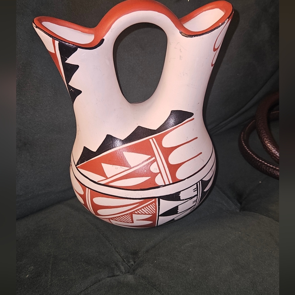 Vintage Signed Native American Pueblo Styled Pottery Wedding Vase.